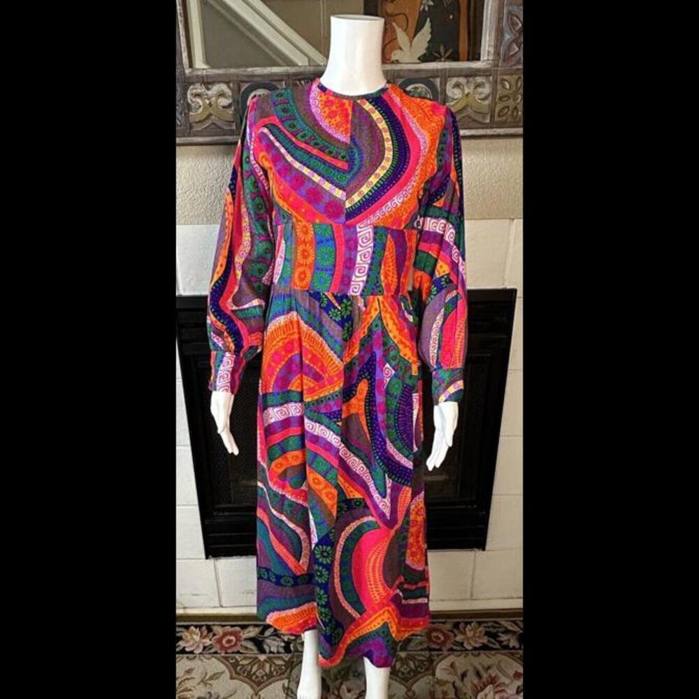 VTG 60’s Mod Hippie Maxi Dress Groovy Psychedelic Pattern Armpit-armpit 17” Sm